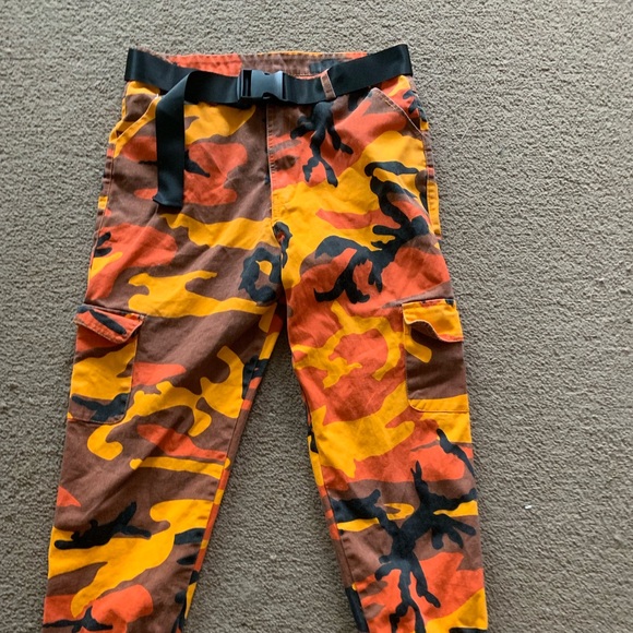 orange camo pants outfit